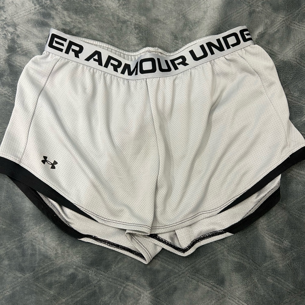 Gray Under Armor Shorts Size M